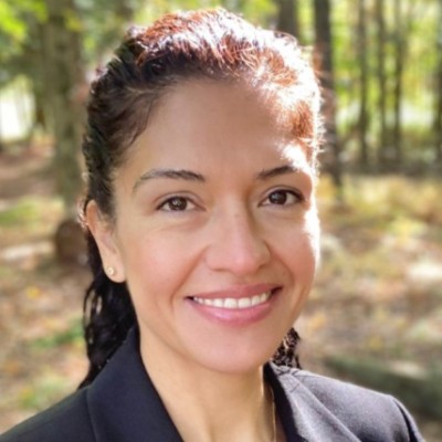 Lupe Peterman Headshot